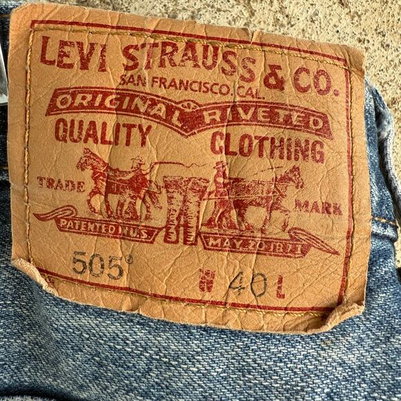 Vintage Levi's 505 High Rise Long Denim Shorts | 40L - Picture 5 of 6